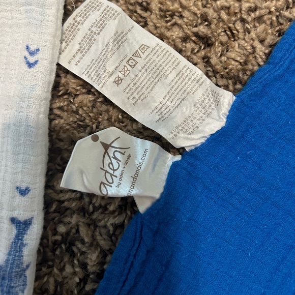 Aden and Anais security blankets - Picture 2 of 4